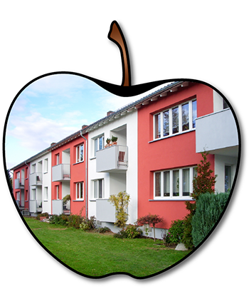Wärmedämmverbundsystem und farbliche Fassadengestaltung an einem Mehrfamilienhaus
